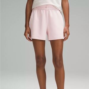 Lululemon Softstreme High Rise Short 4”